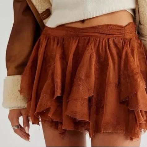 Nwot Never Worn. Chiffon, Fairy, Skirt Smoke And Pet Free Home. All Sales Final. Flowy Mini Skirt, Layered Mini Skirt, Velvet Mini Skirt, Micro Skirt, Orange Skirt, Chic Skirts, Short Layered, Future Outfit, Free People Skirt