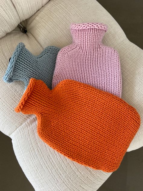 Knitting Home Decor Projects, Knit Presents Gift Ideas, Knit For Boyfriend, Knitted Gifts Ideas Simple, Knitted Home Decor, Knit Project Ideas, Easy Knitted Gifts, Crochet Gift For Dad, Knitting Ideas Creative