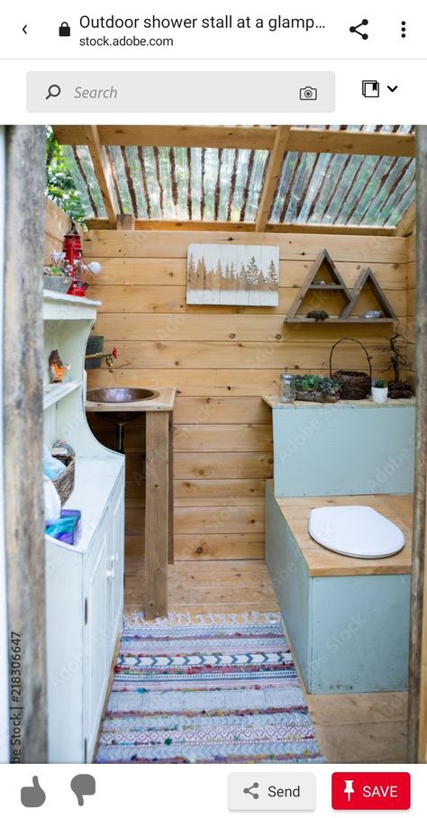 Outdoor Composting Toilet, Off Grid Bathroom, Toilet Stall, Outhouse Bathroom, Outdoor Shower Enclosure, Composting Toilets, Outdoor Bathroom Design, Outdoor Toilet, Amazing Woodworking