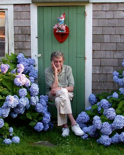 Kurt Vonnegut at home in Barnstable, Mass. (Photo Courtesy Vonnegut Family Archives). Dead Master, Slaughterhouse Five, Powells Books, Kurt Vonnegut, Whoopi Goldberg, Patrick Swayze, Writers And Poets, Famous Authors, Writing Quotes