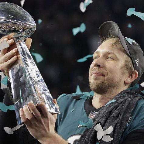 Nick Foles may not get a chance to start in 2018 after leading the Philadelphia Eagles to their first championship and winning Super Bowl MVP, but the team is reportedly taking care of him as a reward for his efforts... Eagles Superbowl, Eagles Win, Nick Foles, Eagles Super Bowl, Philadelphia Eagles Fans, Philadelphia Eagles Football, Bill Belichick, Carson Wentz, One Championship