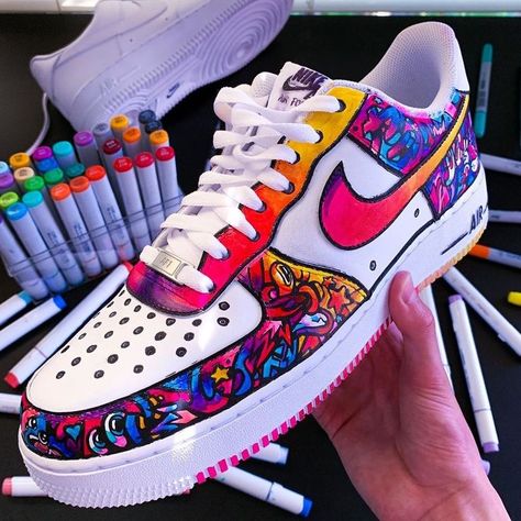 FOr all tose/my fellow artist/designers out there . if you dont know already(im sure you do)... But !! heres a link to fabric and permenant shoe markers so you can make hot custom shoes like these!!! Sepatu Air Jordan, Painted Shoes Diy, Custom Sneakers Diy, Custom Painted Shoes, Diy Sneakers, Custom Shoes Diy, Nike Shoes Air Force, Nike Shoes Air, Custom Design Shoes