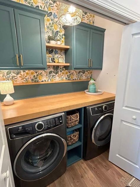 Laundry Makeover, Small Laundry Room Makeover, Dream Laundry Room, Laundry Room Closet, Laundry Room Layouts, Laundry Room Renovation, Laundry Room Inspiration, Laundry Room Remodel, Laundry Closet