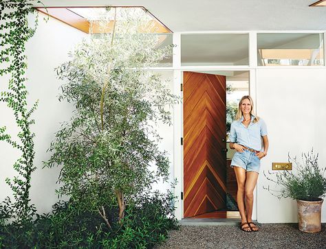 At Home With :  Jessica de Ruiter, Los Angeles Cali House, Front Door Planters, Chevron Door, Door Planter, 1950s House, California Cool, Silver Lake, California Style, Modern Landscaping