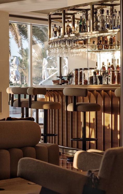 Lounge Bar Interior Design, Fancy Bars, Golf Lounge Design, Country Club Lobby Interior Design, Wood Bar Design, Classical Bar Design, Luxury Hotel Bar Design, Neo Classic Bar Design, Art Deco Bar Counter