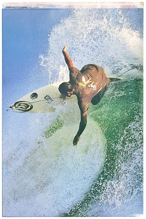 Surfer Magazine Classic 1990s style. Vintage Surf Pictures, Surfer Mood Board, Grunge Surfer Aesthetic, Surfer Astethic, 90s Surfer Aesthetic, Surf Posters, Surf Magazine, Surfer Aesthetic, Surfboard Painting