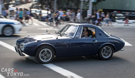 Toyota Sports 800, Cars In Tokyo, Tokyo Cars, Classic Toyota, Long Nose, Car Ins, Concept Cars, Dream Cars, Classic Cars