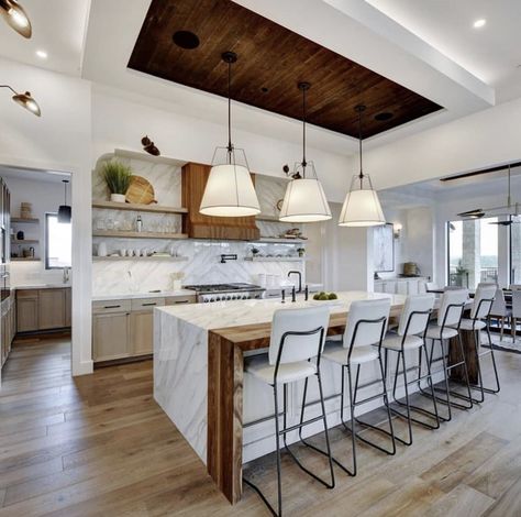 Pantry Behind Kitchen, Clements Design, Kitchen Layouts With Island, Custom Home Designs, Pantry Design, Kitchen Reno, Large Kitchen, Best Interior Design, Walk In Pantry