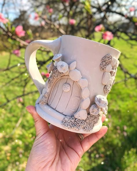 Fairy Pottery, Fairy Costume Aesthetic, Mushroom Mugs, Woodland Fairy Costume, Sculpting Tutorials, Pottery Lessons, W.i.t.c.h Aesthetic, Clay Sculpting, The Enchanted Forest