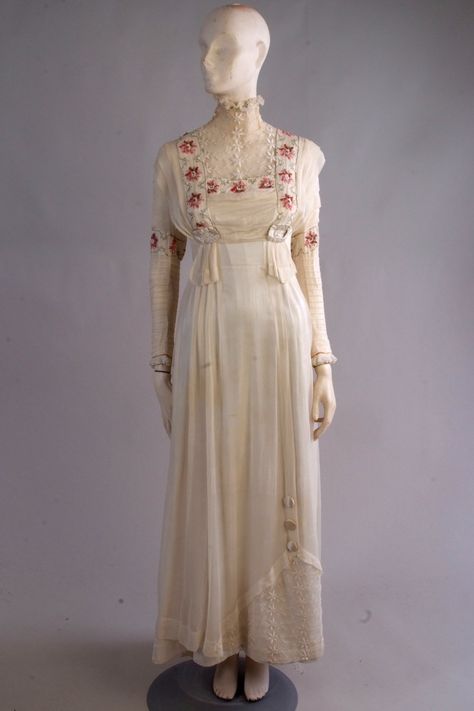 1910 Wedding, 1900s Wedding, 1914 Fashion, Edwardian Wedding Dress, Fashion 1910, Edwardian Wedding, 1910s Fashion, 20th Century Fashion, Edwardian Dress