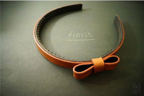 Diy Leather Hair Accessories, Diy Leather Headband, Belt Crafts, Diy Leather Belt, Leather Belt Crafts, Belt Ideas, Diy Bohemian, Bohemian Diy, Leather Hair Accessories