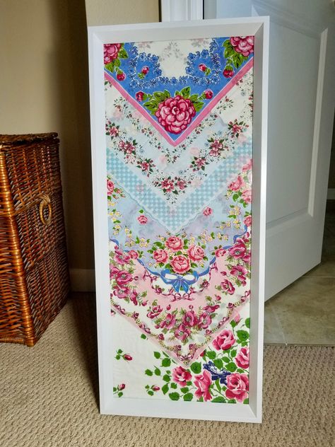 Vintage Handkerchiefs Display, How To Display Vintage Hankies, Antique Handkerchief Ideas, Framed Hankies Wall Art, Handkerchief Display Ideas, Vintage Handkerchiefs Crafts Ideas, Framed Doilies Wall Art, Framed Hankies, Vintage Hankies Repurposed