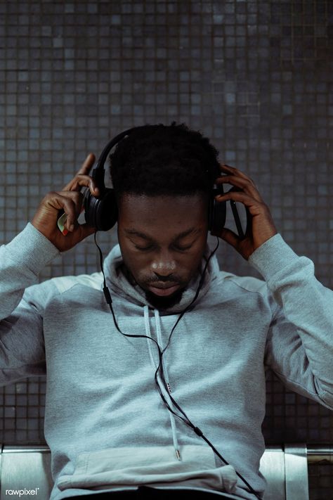 Man listening to music | premium image by rawpixel.com / eyeeyeview Neon Music, Music Photoshoot, Wearing Headphone, Music Headphones, Audio Sound, Image Ideas, Man Images, Music Photo, Music Aesthetic