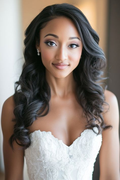 These 35+ loose curl hairstyles will take your bridal look to the next level! From romantic down-dos to half-up styles, these options work perfectly with any wedding aesthetic. Explore the full collection now! #loosecurlhairstyle #bridalhairtrends #weddingdaystyle Dramatic Curls, Curl Hairstyles, Loose Curls Hairstyles, Short Hair Bride, Bridal Theme, Sweetheart Neckline Dress, Blonde Waves, Bridal Elegance, Curl Styles