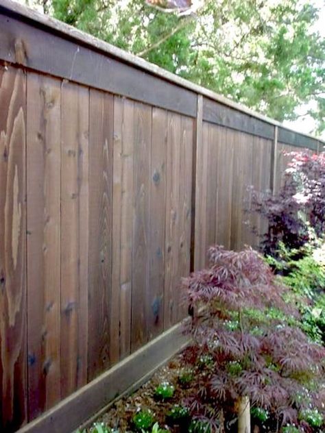 Wood Fencing Ideas Backyards, Fence Feature Ideas, Strong Fence Ideas, Privacy Fence Upgrades, Nice Wood Fence, Brown Fence Ideas, Wood Fence Panels Ideas, Vertical Privacy Fence Ideas, Vertical Fence Design