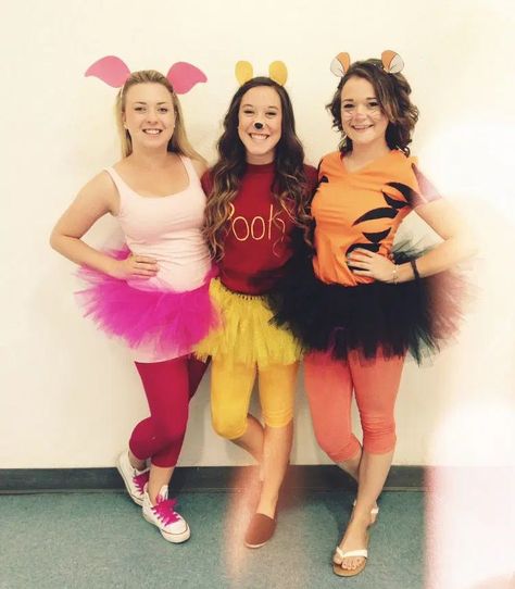 Easy DIY Halloween Costume Ideas with tutus Costume Winnie The Pooh, Diy Fantasia, Winnie The Pooh Costume, Disney Costumes Diy, Winnie The Pooh And Tigger, Meme Costume, Pooh And Tigger, Holloween Costume, Disney Halloween Costumes