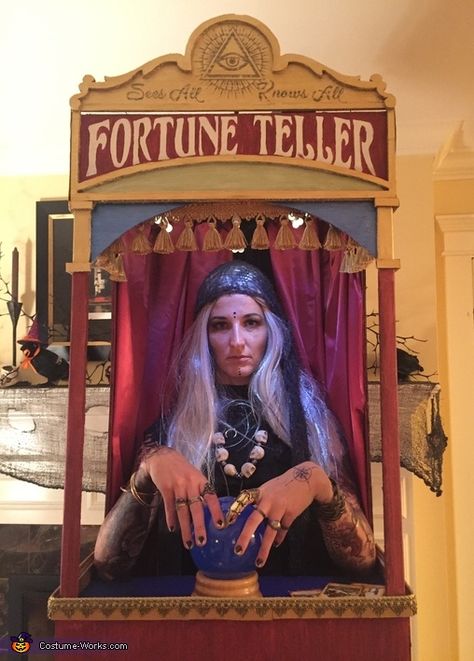 Fortune Teller Machine - 2018 Halloween Costume Contest Fortune Telling Machine, Fortune Teller Halloween Costumes, Freakshow Costume, Costume Contest Ideas, Fortune Teller Booth, Fortune Teller Machine, Fortune Teller Halloween, Halloween Fortune Teller, Vintage Fortune Teller