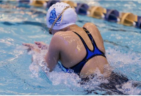 Swimming Breaststroke, Swimming Poses, Swim Photos, Breaststroke Swimming, Swimming Motivation, Swimming Pictures, Swimming World, Swimmers Life, Competitive Swimming