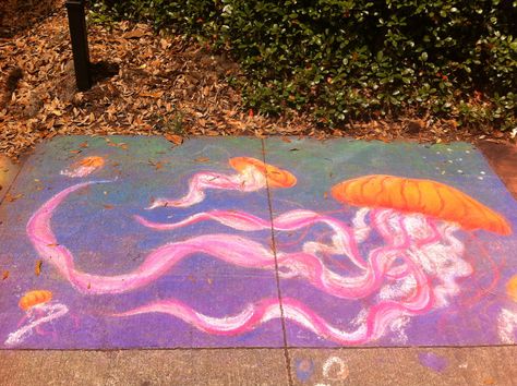 Scad Sidewalk Arts Festival 2013. The aquatic theme continues, this time with jellyfish. Aesthetic Chalk Art, Chalk Art Festival, Aquatic Theme, Fun Chalk Art, Aquatic Art, Parking Spot Painting, Chalk Ideas, Sidewalk Chalk Art, Sidewalk Art