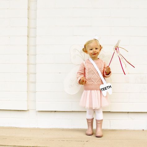 DIY tooth fairy halloween costume Tooth Fairy Costume Kids, Crochet Dentist, Fairy Costume Toddler, Cheap And Easy Halloween Costumes, Easy Halloween Costumes Diy, Toddler Fairy Costume, Tooth Fairy Costume Diy, Tooth Fairy Halloween, Fairy Crowns Diy