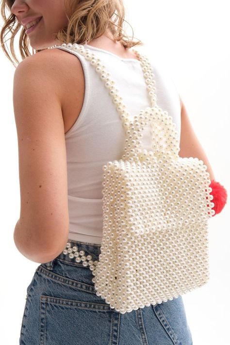 Fest Ideas, Modern Handbag, Hand Beaded Bag, Sac Diy, Beaded Clutch Bag, Diy Bags Patterns, Crystal Bags, Embroidery Bags, Pearl Bag