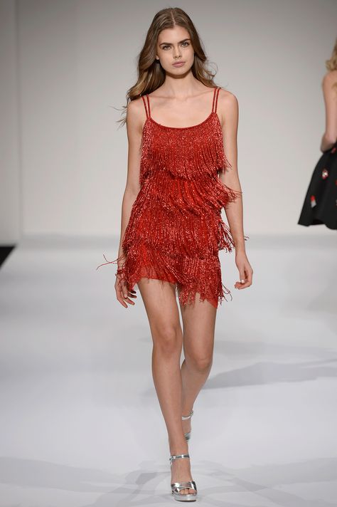 Short Dresses Runway, Short Fringe Dress, Red Tassel Dress, Short Runway Dresses, Pageant Talent, Fringe Dress Outfit, Red Fringe Dress, Fashion Show 2022, Couture Dresses Short