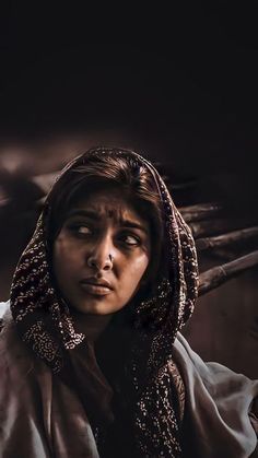 Kgf Mother Image, Maa Pic, Kgf Photos Hd, Mother Photos, Mother Pictures, Mother Images, Movie Pic, Film Pictures, New Photos Hd