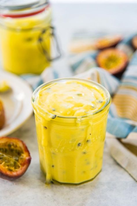 Passionfruit Curd, Fruit Curd, Passion Fruit Curd, Passionfruit Recipes, Curd Recipe, Dessert Aux Fruits, Sweet Sauce, Fruit Recipes, Food Obsession