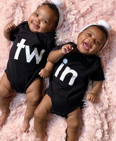 Twin Baby Girls, Cute Mixed Babies, Cute Black Babies, Unknown Facts, Beautiful Black Babies, Cute Twins, Kids Discover, Twin Babies, Baby Family