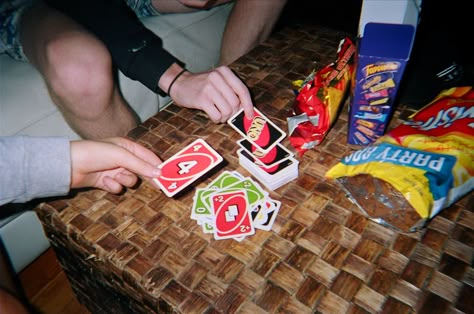 Friends Games Night, Uno Game Night Aesthetic, Party Game Aesthetic, Picknick Games, Video Games With Friends Aesthetic, Night Games Aesthetic, Games Night With Friends, Game Nights With Friends Aesthetic, Video Game Night Aesthetic