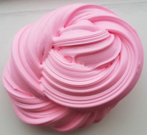 Slime Swirl, Cool Slime Recipes, Fluffy Slime Recipe, Slime Ideas, Making Fluffy Slime, Slime Ingredients, Pink Slime, Pretty Slime, Slimy Slime