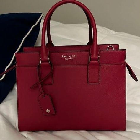 Late Spade Purse, Kate Spade Bag Aesthetic, Kate Spade Purse Aesthetic, Red Purse Aesthetic, Kate Spade Purse Outfit, Kate Spade Aesthetic, Kate Spade Red Bag, Spencer Pll, Red Kate Spade Purse