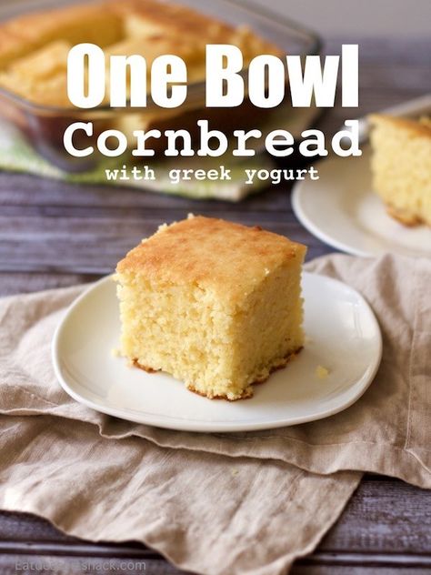 One Bowl Sweet Corn Bread with greek yogurt is the perfect side dish for soup, stew, and chili. This corn bread recipe doesn’t fall apart and crumble and is nice and fluffy. #cornbread #sweetcornbread #southernstylecornbread #fallrecipes #fallbaking #sidedishes #thanksgivingsides #holidaybaking #greekyogurtrecipes #greekyogurtbaking Bread With Greek Yogurt, Honey Butter Cornbread, Sweet Corn Bread, Easy Honey Butter, Healthy Cornbread, Fluffy Cornbread, Southern Style Cornbread, Cornmeal Recipes, Sweet Cornbread