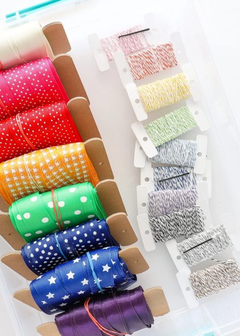 Organize Ribbon, Craft Ribbon Storage, Craft Supply Organization, Supply Organization, Ribbon Store, Ribbon Organization, Small Craft Rooms, Ribbon Storage, Ribbon Cards