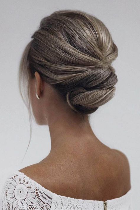 Twisted Bridal Updo, Mob Hair Styles Updo, Chignon For Medium Length Hair, Mother Of The Bride Hair With Fascinator, Half Updo Medium Hair, Elegant Hairstyles For Wedding Guest, Loose Updos For Medium Hair, Mother Of The Bride Hairstyles Over 50, Mother Hairstyles