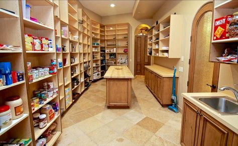 Huge walk in pantry Dream Pantry Walk In, Huge Walk In Pantry, Traditional Pantry, Huge Pantry, Walk In Pantry Ideas, Beautiful Pantry, Dream Pantry, Pantry Remodel, Kitchen Pantry Design