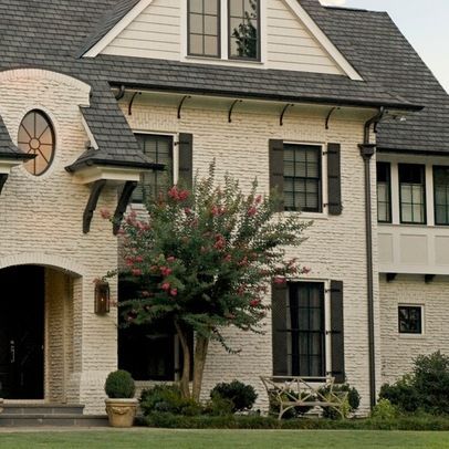 Cream Brick, Black Trim Cream House Black Trim, Cream Brick Exterior, Cream Exterior House Color, Brick Staining, Hannibal House, Stained Brick, Exterior Home Colors, House Curb Appeal, Chloe's Closet