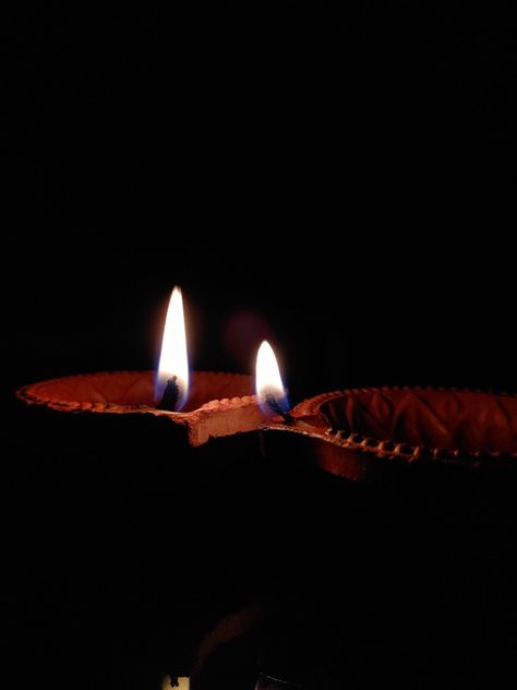 Deepam Lamps Lights, Diwali Rangoli Aesthetic, Deepam Images, Diya Pic, Diya Photos, Diwali Story, Lit Captions, Cards Reading, Diwali Photography