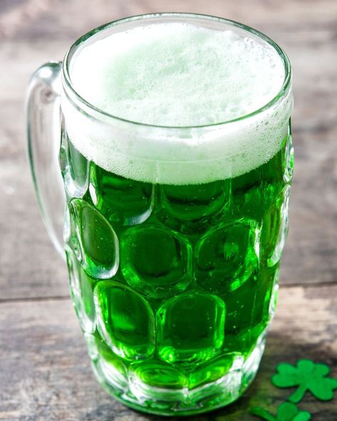 Green Food Ideas, Traditional Irish Recipes, St Patrick's Day Drinks, Ginger Beer Drinks, Boozy Shakes, St Patricks Day Drinks, Cream Of Asparagus Soup, Creamed Asparagus, St Patricks Day Food