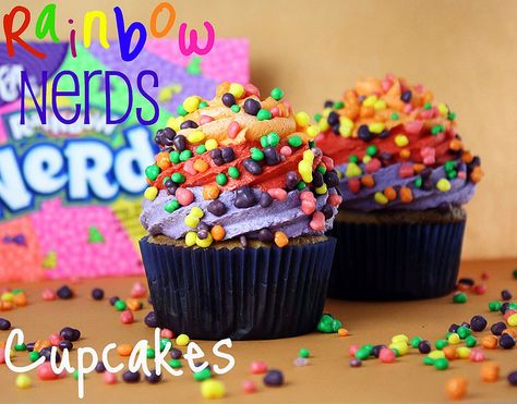 Nerds Cupcake by cookbookqueen, via Flickr Candy Cupcakes, Nerds Candy, Candy Cupcake, Cupcake Wars, Rainbow Cupcakes, Köstliche Desserts, Cute Cupcakes, Yummy Cupcakes, Dessert Cupcakes