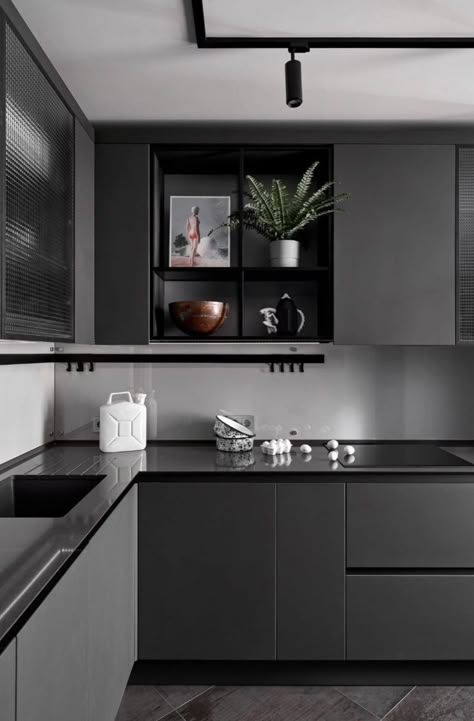 Black And Grey Kitchen, Kitchen Cabinetry Design, Серая Кухня, Grey Kitchen Designs, Black And White Kitchen, Gray And White Kitchen, Modular Kitchen Designs, White Kitchen Decor, Modern Kitchen Cabinet Design