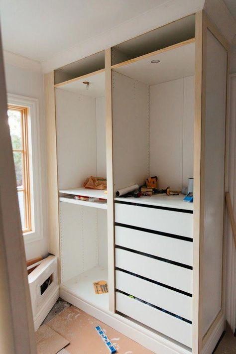 Jaw-dropping transformation of IKEA PAX into a walk-in closet #ikeabedroomideas Diy Fitted Wardrobes, Walk In Closet Ikea, Dressing Ikea, Ikea Pax Closet, Pax Closet, Ikea Wardrobe, Ikea Closet, Storage Hallway, Ikea Pax Wardrobe