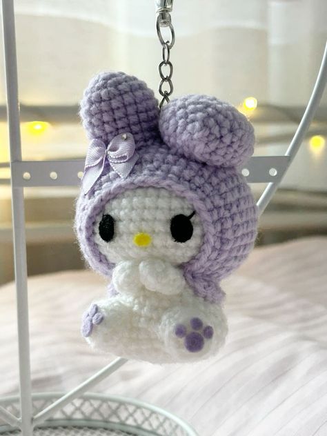 Crochet Kawaii Keychain, Purple Crochet Keychain, Sanrio Crochet Keychain, Crochet Purple Amigurumi, Kawaii Crochet Keychain, Crochet Melody, Keychain Crochet Ideas, Crochet My Melody, Crochet Cute Keychain