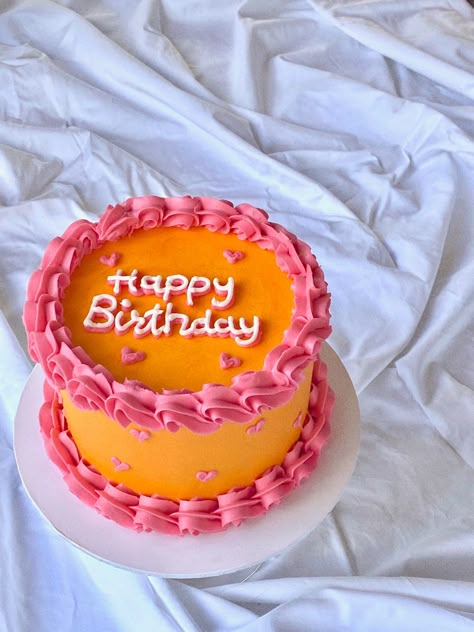 Orange Cake Color, Pink And Orange Birthday Cake Ideas, Hot Pink And Orange Birthday Party, Pink And Orange Bday Cake, Orange And Hot Pink Party, Pink Orange Cake Birthday, Birthday Cake Orange Color, Orange Bday Cake, Pink And Orange Cake Ideas