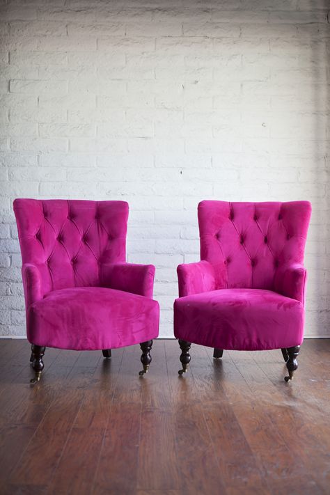 Pink Lounge Chair, Lounge Chair For Bedroom, Bedroom Pics, Purple Dining Room, Tufted Chairs, Pink Dining Chairs, Lounge Chair Bedroom, Purple Living Room, Chair For Bedroom