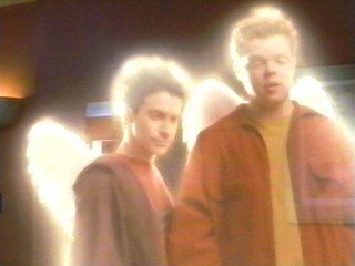 Mick & Pnub from Idle Hands It Miniseries, Seth Green, Idle Hands, Hands Icon, Scott Pilgrim, The Shining, Film Stills, Stephen King, Anton