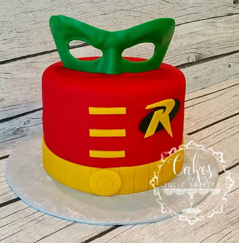 Robin Cake, Batman Birthday Party, Instagram Cake, Batman Birthday, Decorated Cakes, Baking Ideas, Gatorade Bottle, 4th Birthday, Super Hero