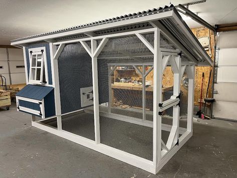 Slant Roof Chicken Coop, Slanted Roof Chicken Coop, Chicken Houses Coop, Chicken Coop Roof Ideas, Chicken Coop And Run Plans, Lean To Chicken Coop, Chicken Coop With Run Plans, Small Chicken Coop Ideas, Build Chicken Coop