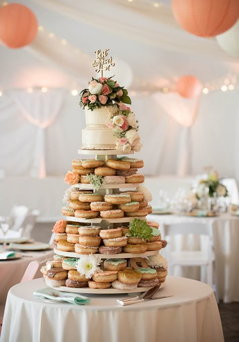 wedding cake & donut tower - YUM! ~  we ❤ this! moncheribridals.com Doughnut Wedding Cake, Donut Wedding Cake, Wedding Reception Entertainment, Donut Tower, Wedding Donuts, Donut Bar, Donut Wall, Fun Socks, S'mores