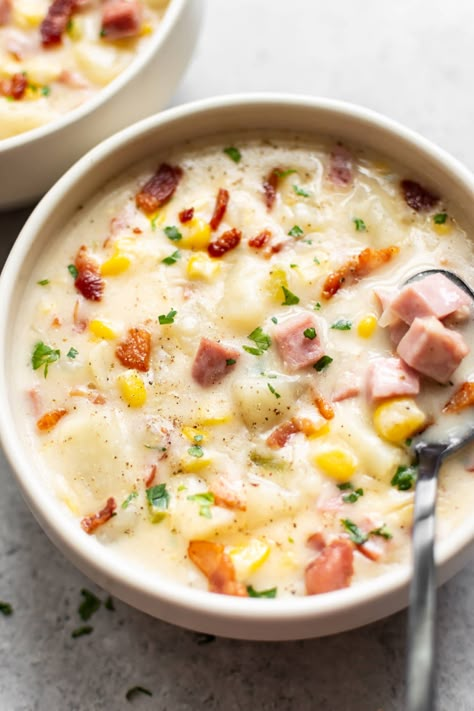 The BEST ham and corn chowder! This recipe is incredibly flavorful and easy to make. Ham And Corn Chowder, Corn Chowder With Ham, Ham Recipes Healthy, Ham Dinner Recipes, Ham Recipes Crockpot, Ham Chowder, Ham Recipes Baked, Ham Dinner, Crockpot Ham